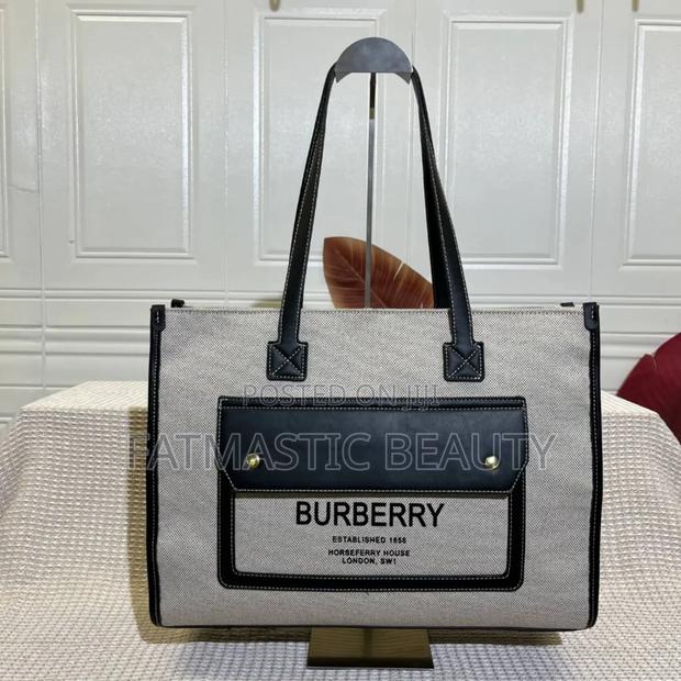 Buy Quality Burberry Bag - main view