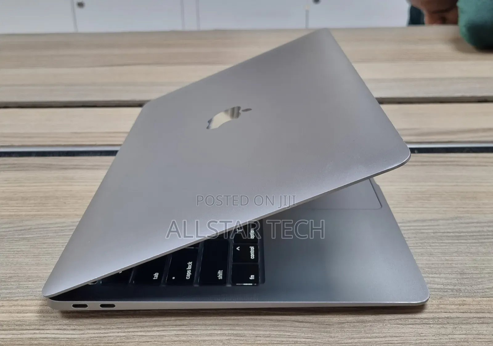 Laptop Apple MacBook Air 2020 8GB Intel Core I5 SSD 256GB