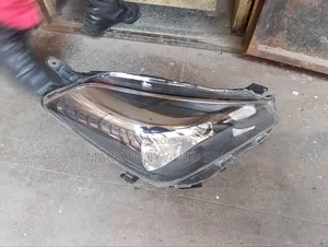 Vitz 2015 Headlight Non Zenon 269