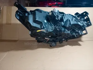 Mazda II (2) D43N LHS Front Light