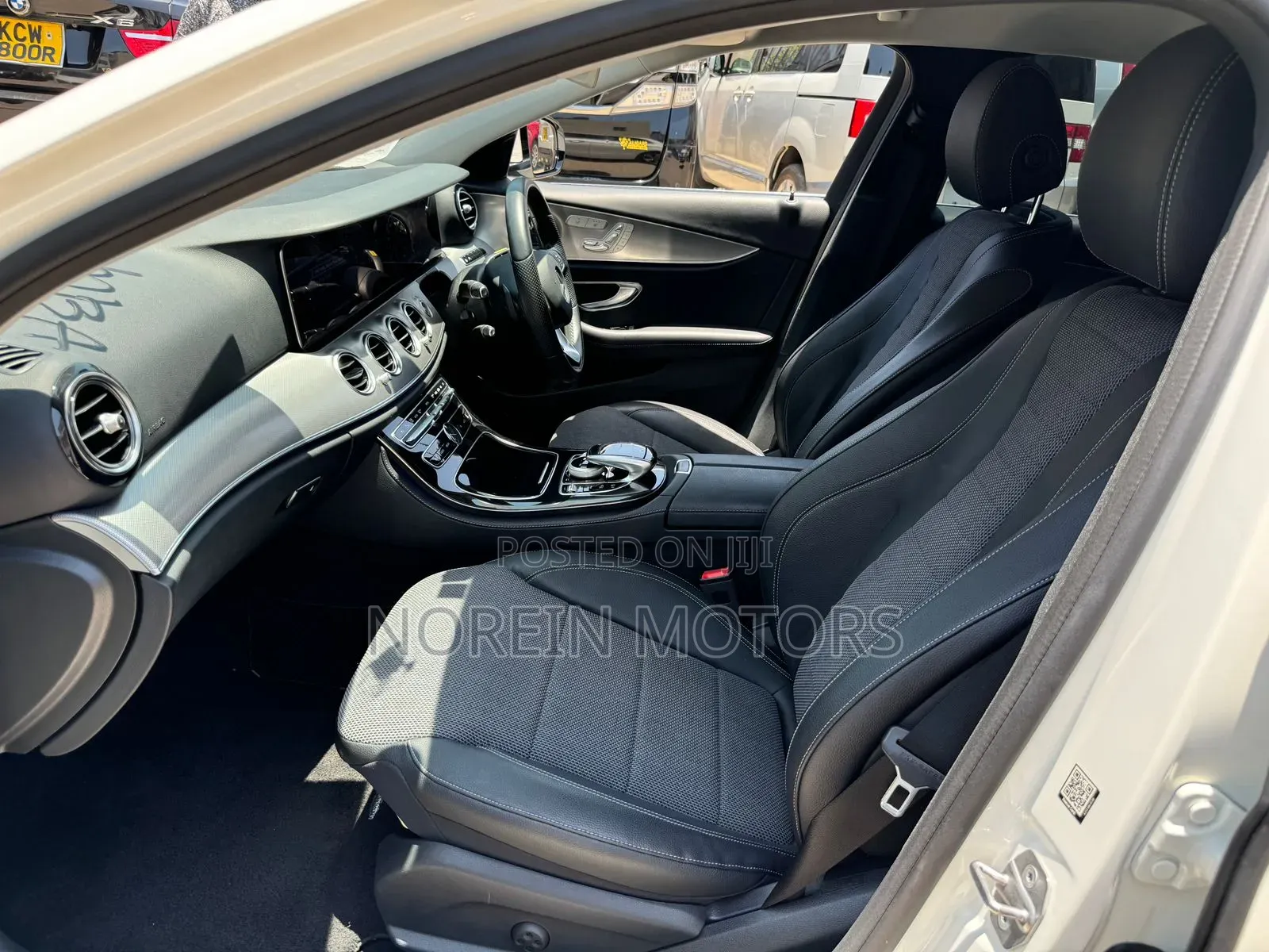Mercedes-Benz E200 2017 Off white