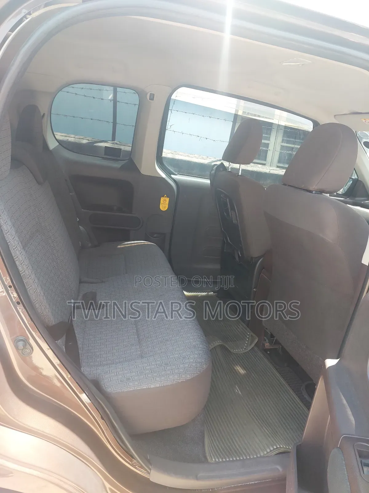 Toyota Porte 1.5 AWD 2015 Brown