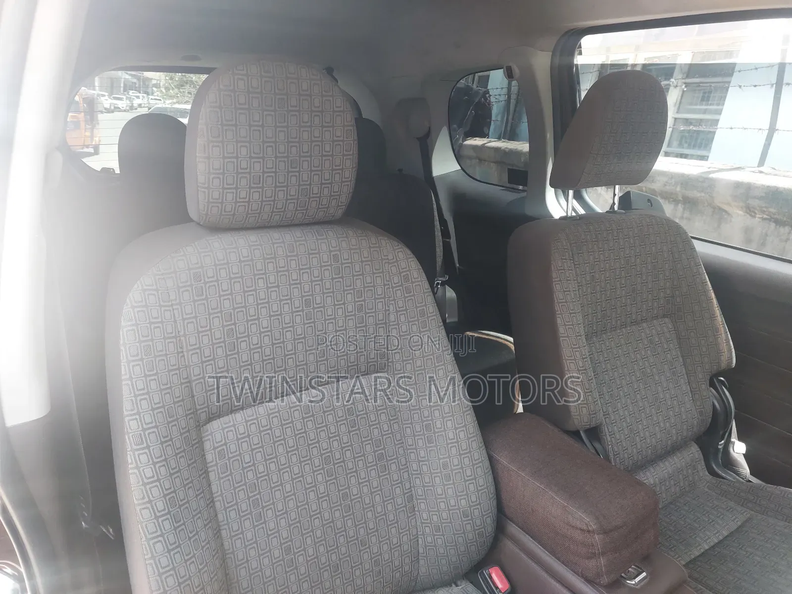 Toyota Porte 1.5 AWD 2015 Brown