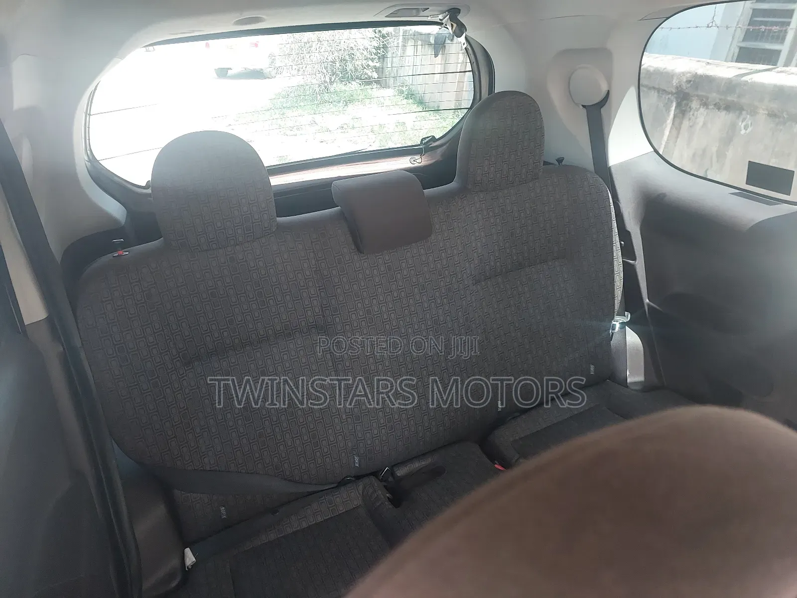 Toyota Porte 1.5 AWD 2015 Brown