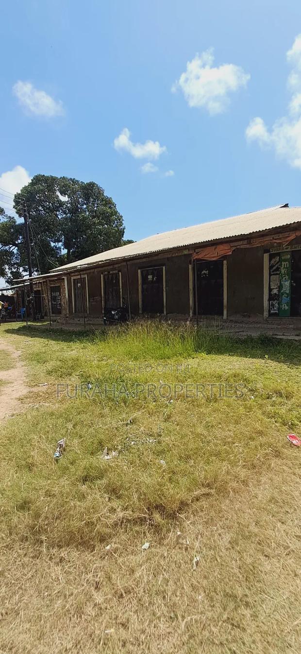 12bdrm Bungalow in Bombolulu for sale - thumbnail 7