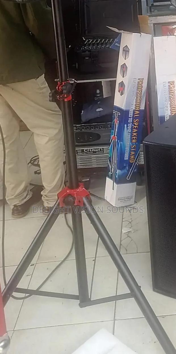 Speaker Stand