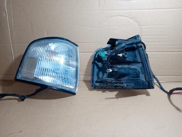 Mazda Bongo Ex-Japan Indicator Lights - thumbnail 2