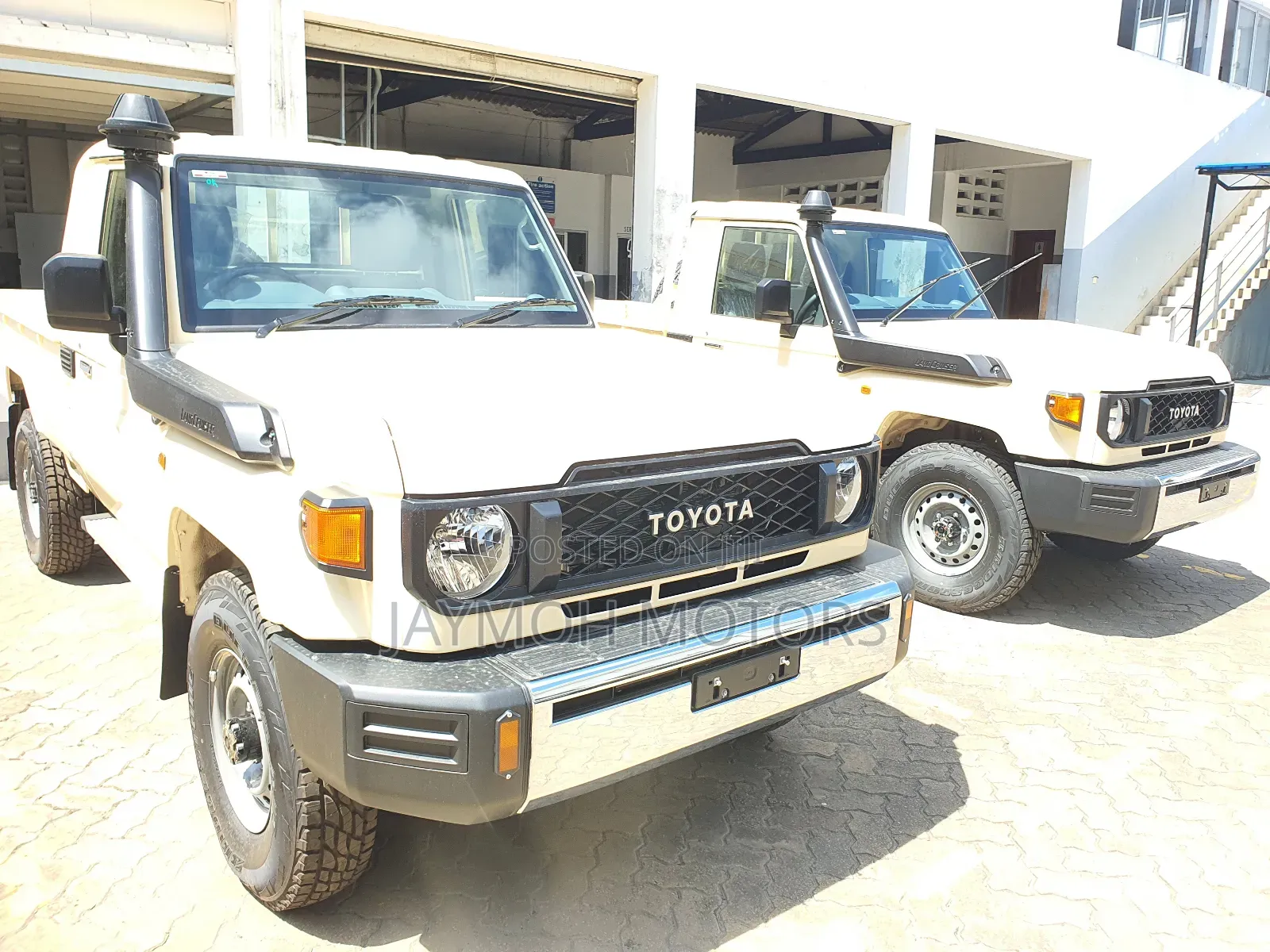 Toyota Land Cruiser 2018 Silver