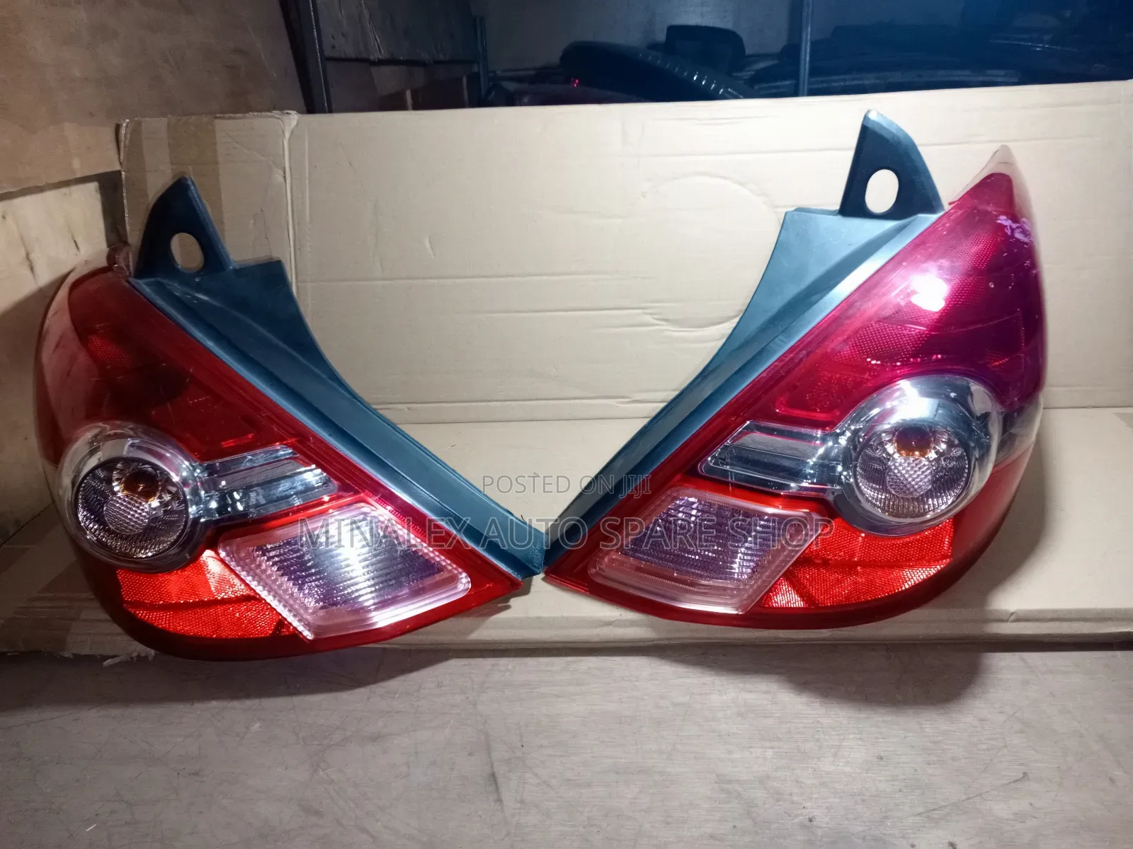 Backlight Tiida Station Wagon Complete