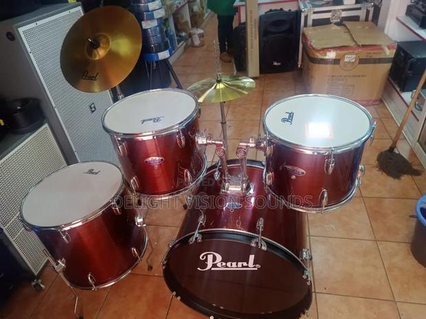 Pearl 5pcs Drum Set High Quality - main view