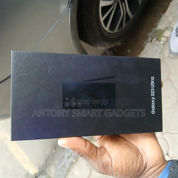 New Samsung Galaxy S23 Ultra 256 GB Black - thumbnail 2