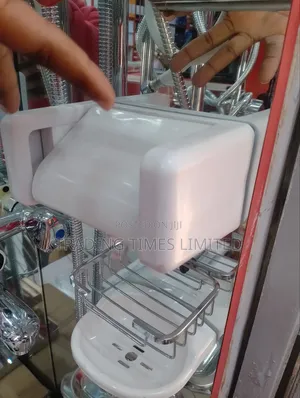 Tissue Holder