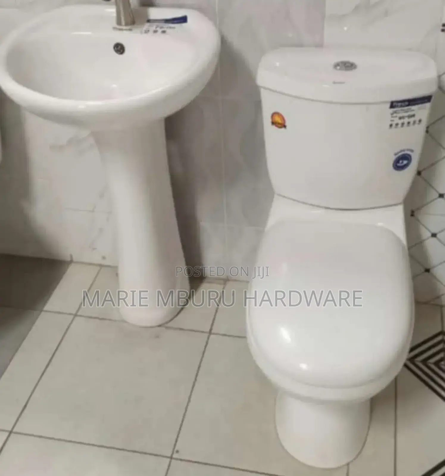 Frencia Toilet Set
