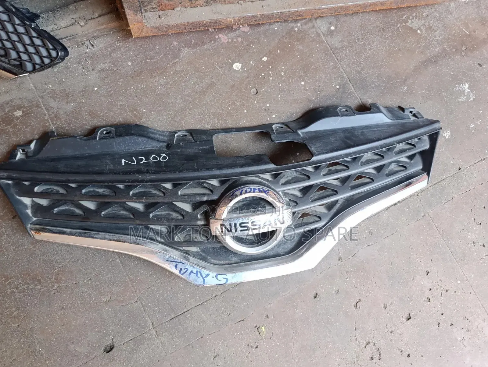 Nissan Nv200 Front Grill