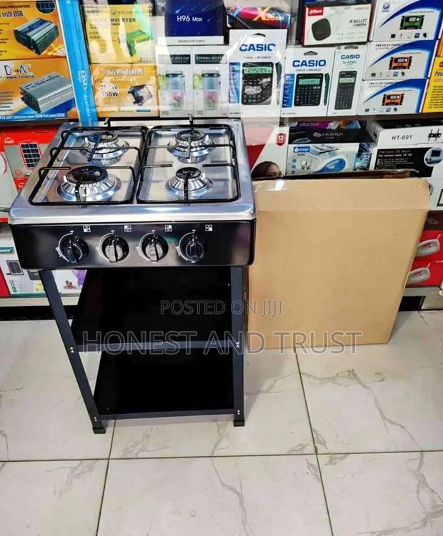 Affordable Ramtons 4 Burner Cooker +Shelves