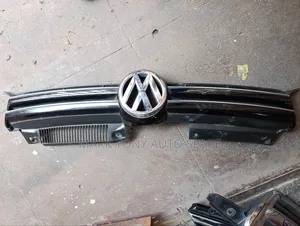 Volkswagen Golf 2008 Front Grill