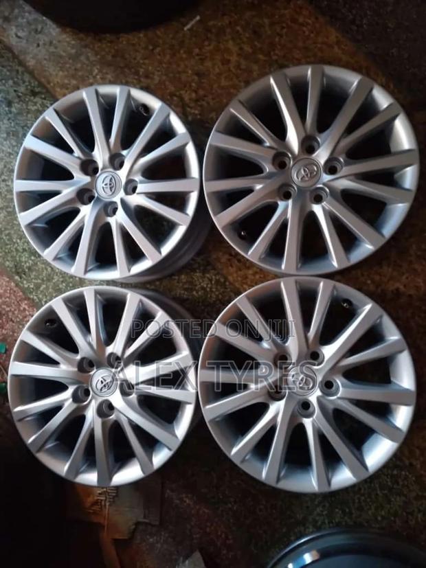 Size 16 Toyota Mark X Original X Japan Rims