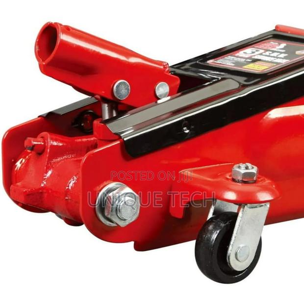 Hydraulic Trolley Jack 3T - Easy Car Lifting Solution
