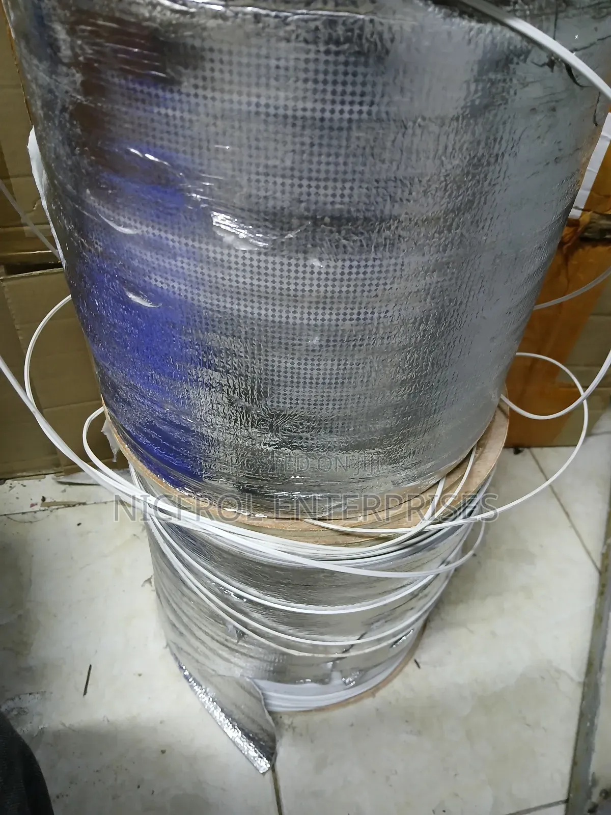 2KM Indoor FTTH Optical Fiber Drop Cable