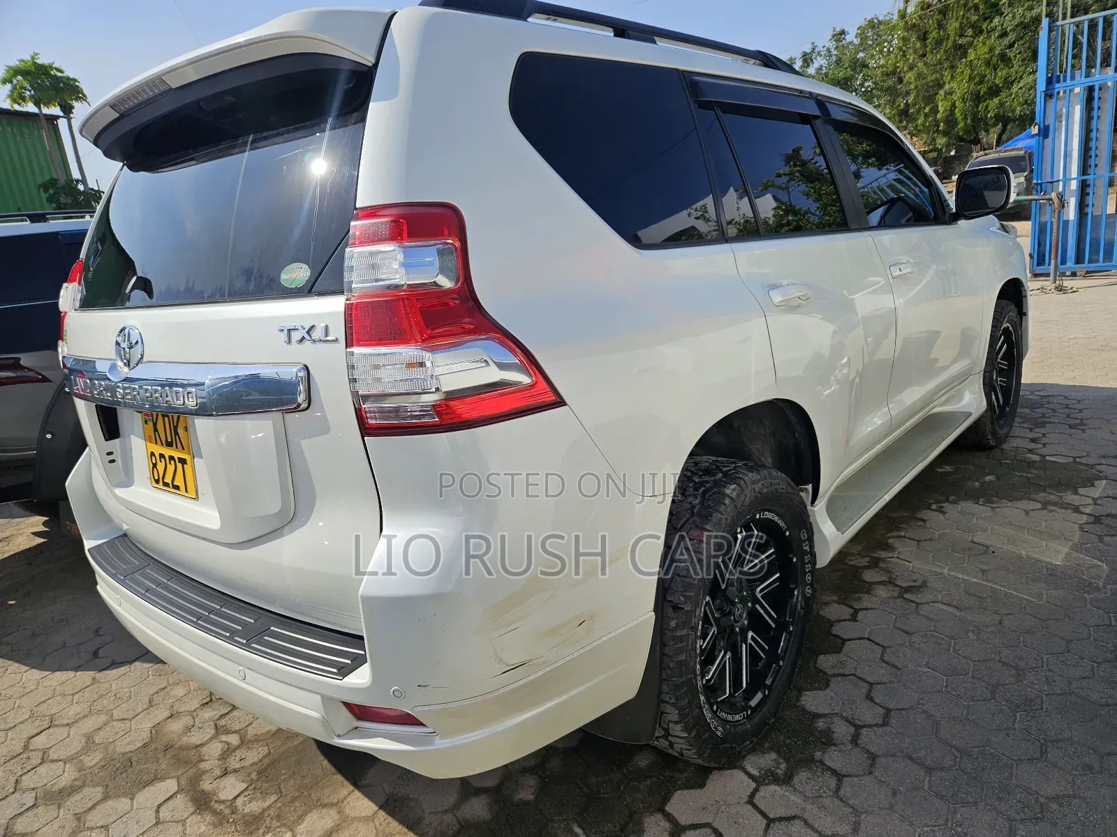 Toyota Land Cruiser Prado 2016 White