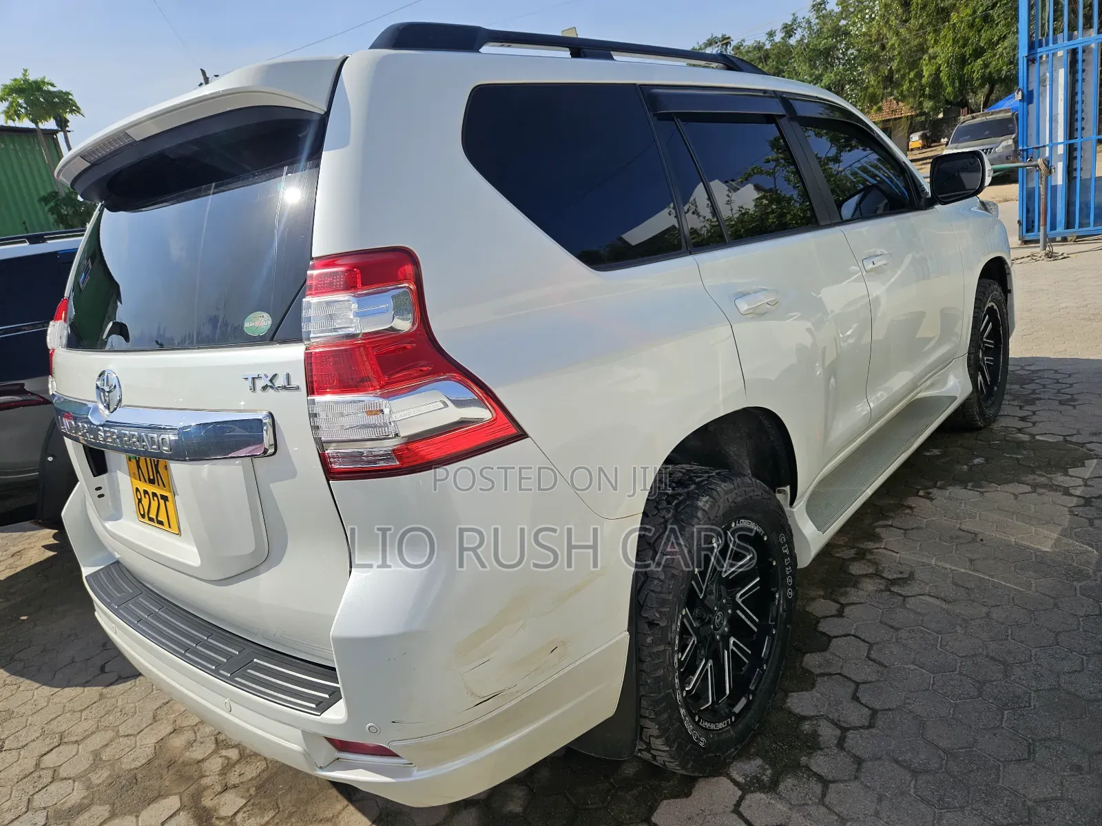 Toyota Land Cruiser Prado 2016 White