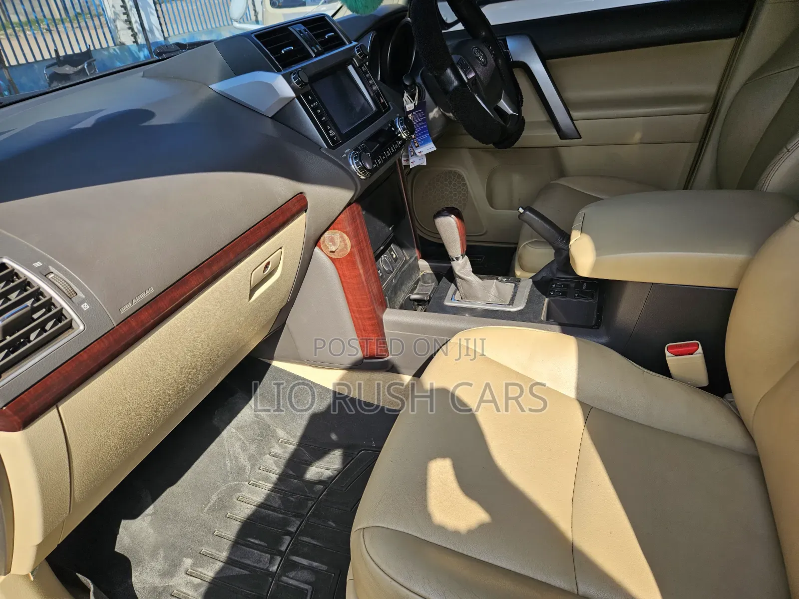 Toyota Land Cruiser Prado 2016 White