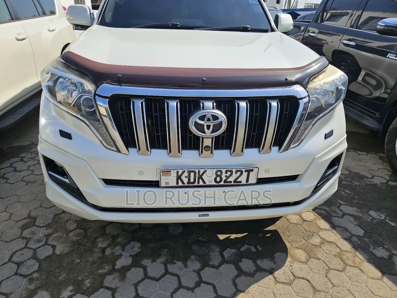 Toyota Land Cruiser Prado 2016 White