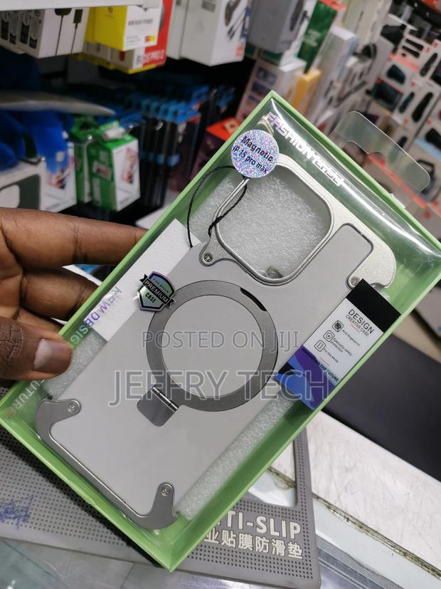 iPhone 15 Pro Max Leather Metal Bumper Back Cover - thumbnail 3