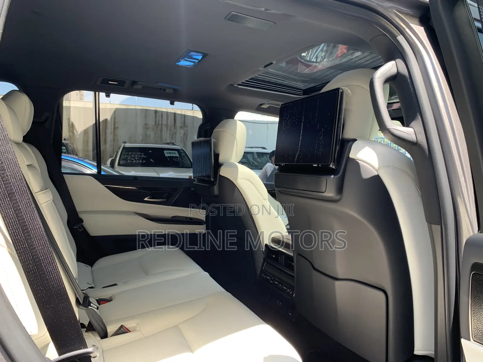 Lexus LX 2023 Green