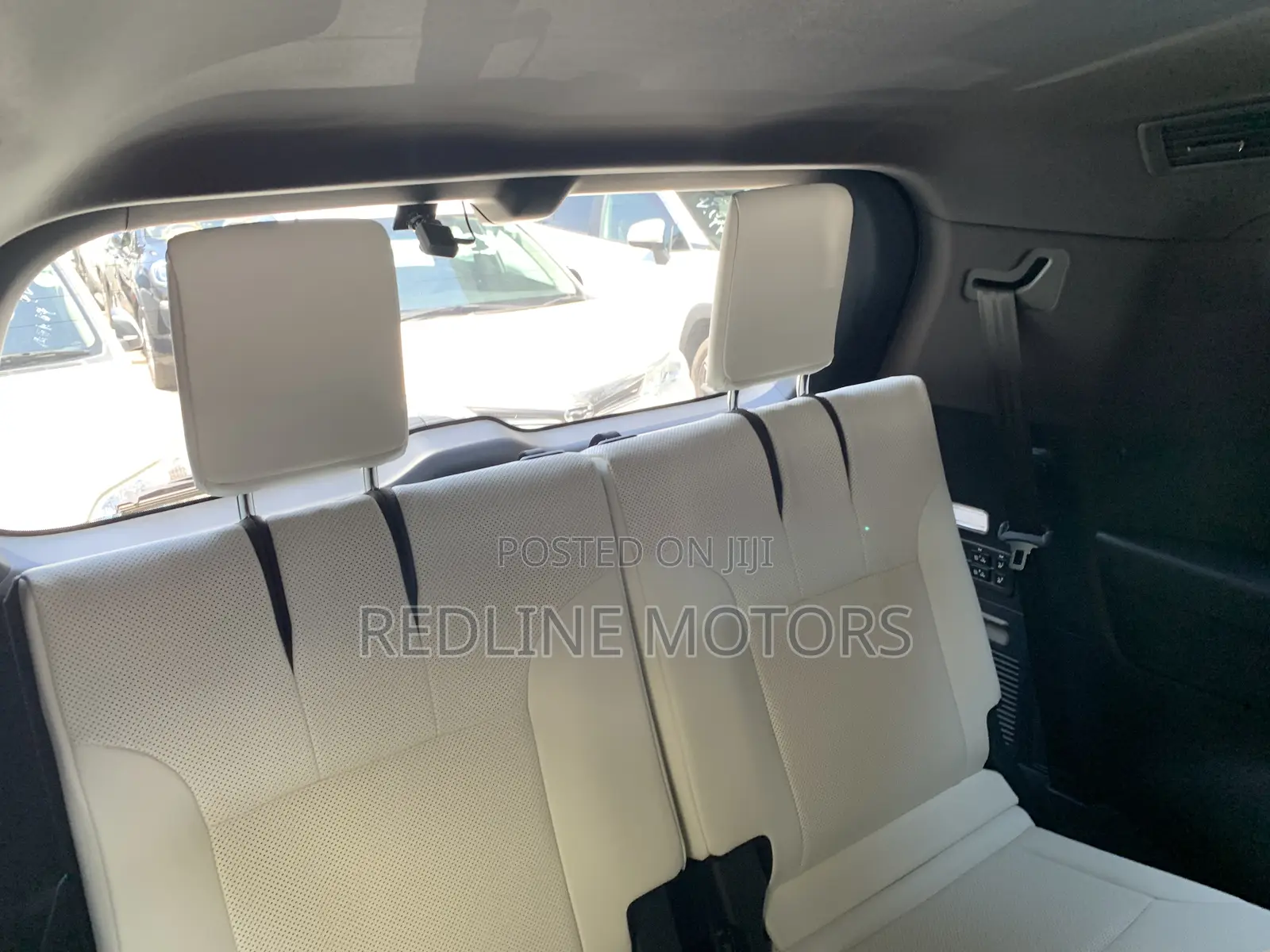 Lexus LX 2023 Green