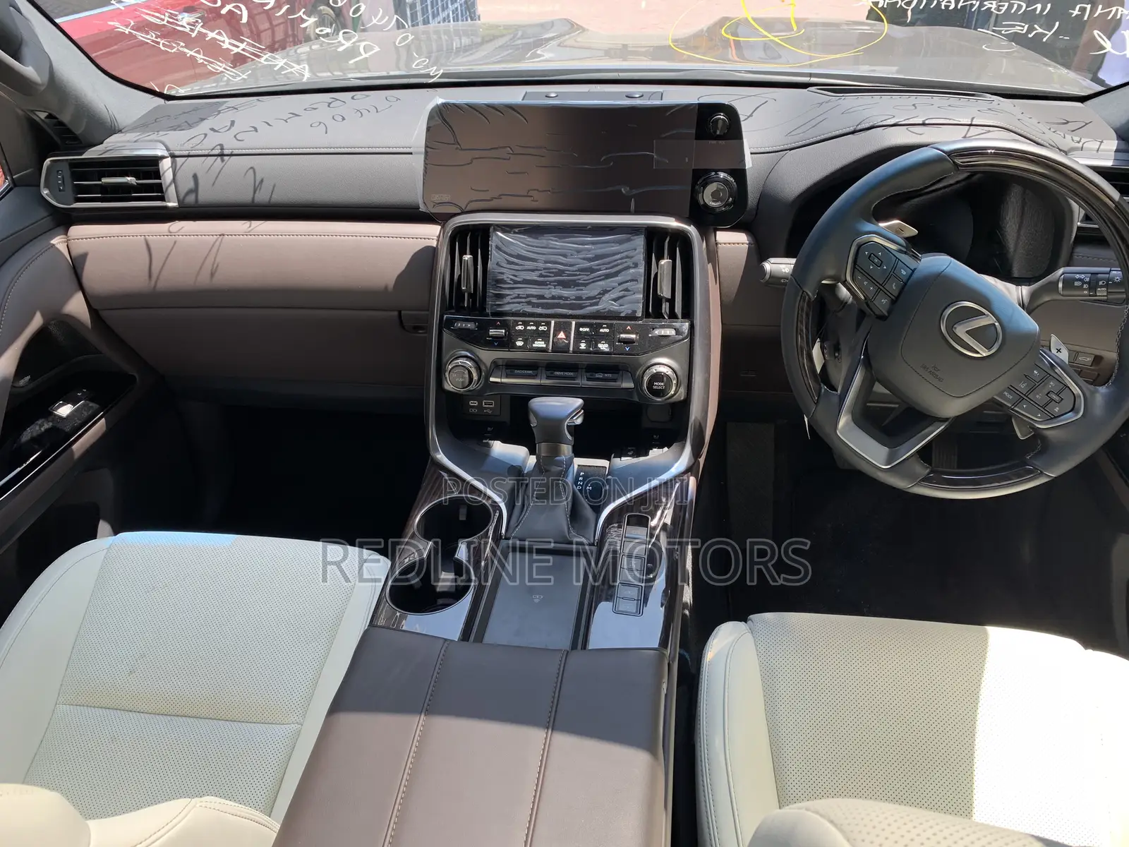 Lexus LX 2023 Green