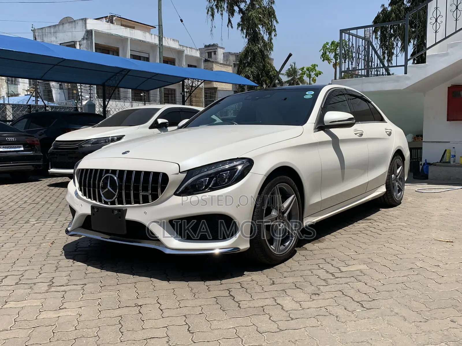 Mercedes-Benz C200 2018 Pearl