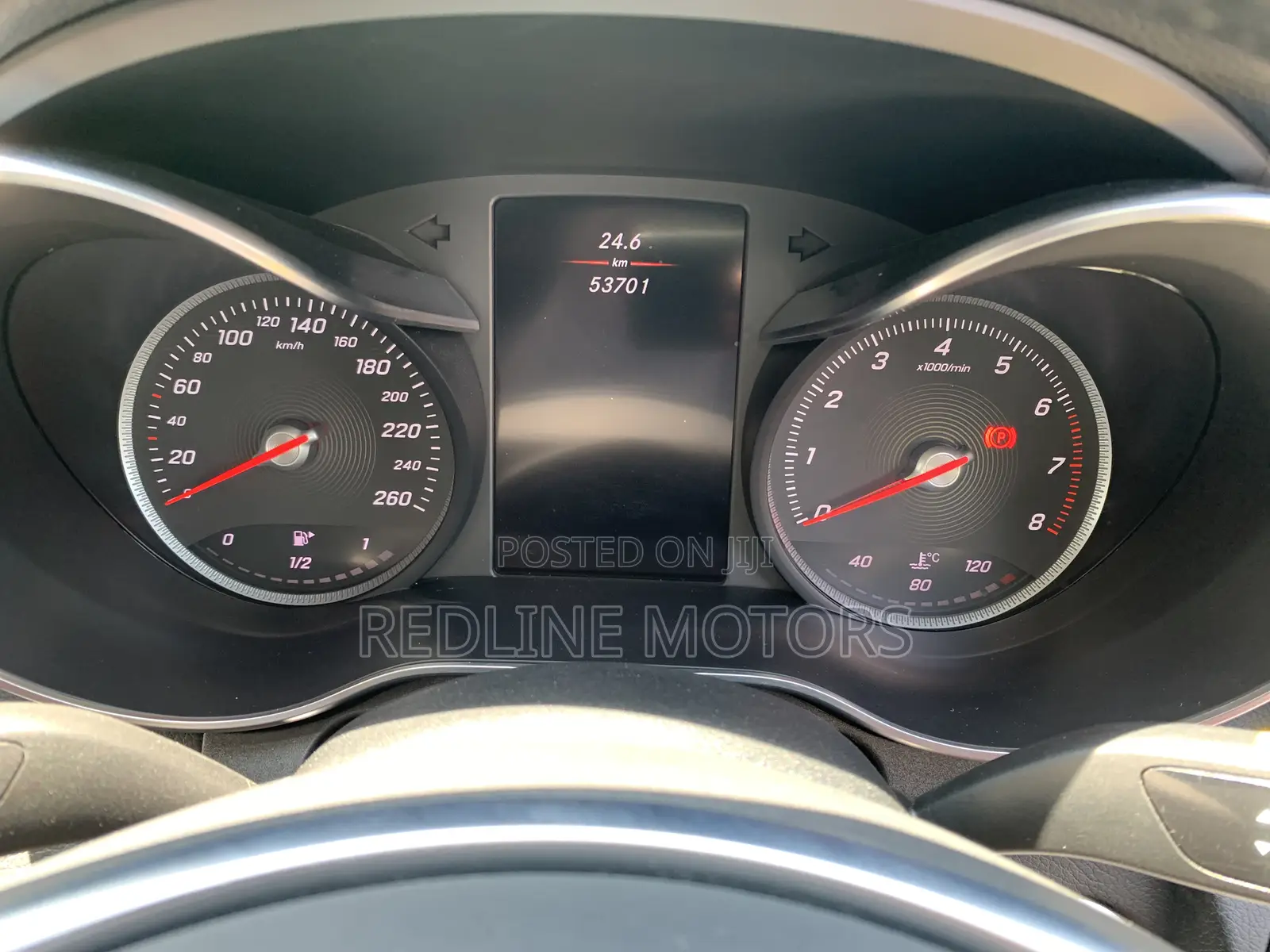 Mercedes-Benz C200 2018 Pearl