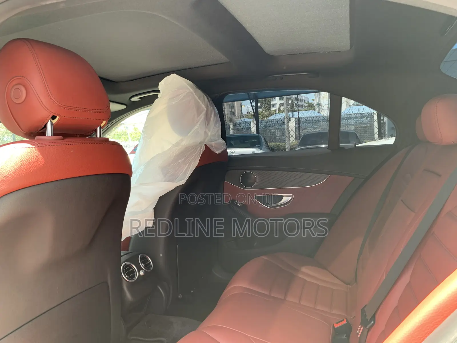 Mercedes-Benz C200 2018 Pearl