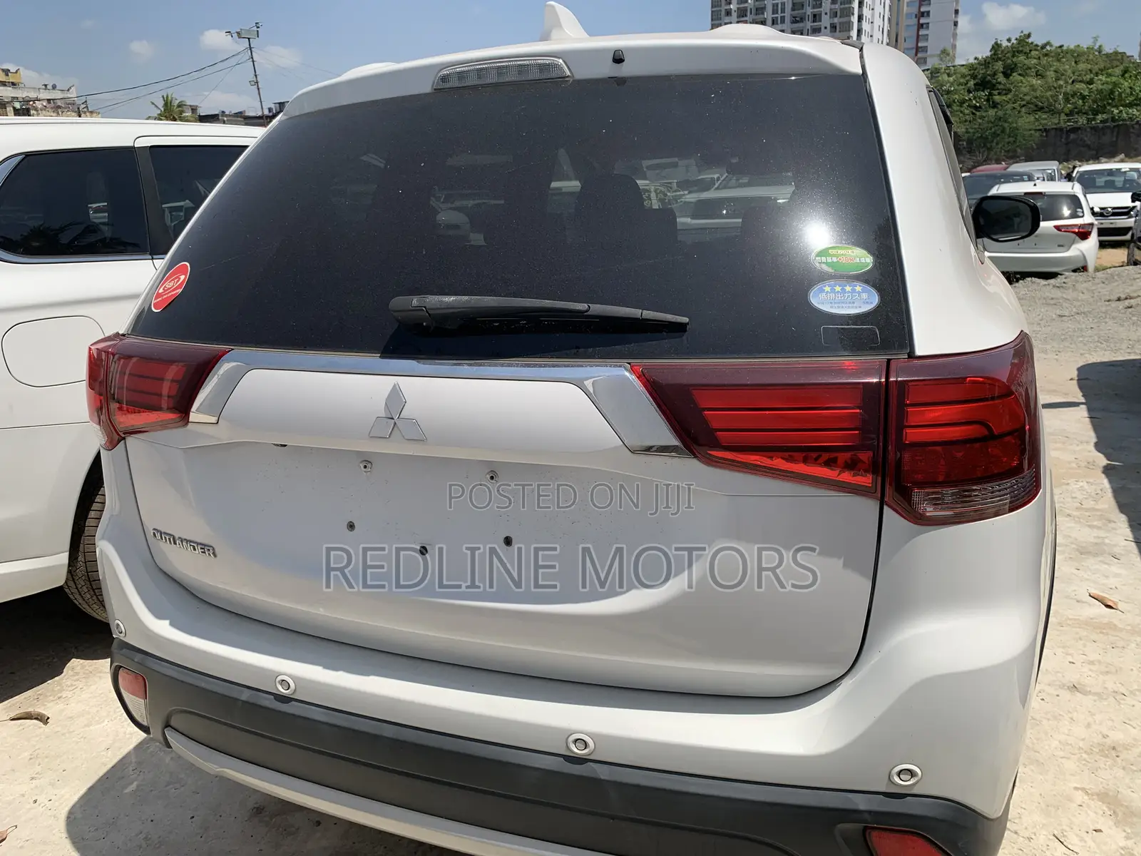 Mitsubishi Outlander ES FWD 2017 White