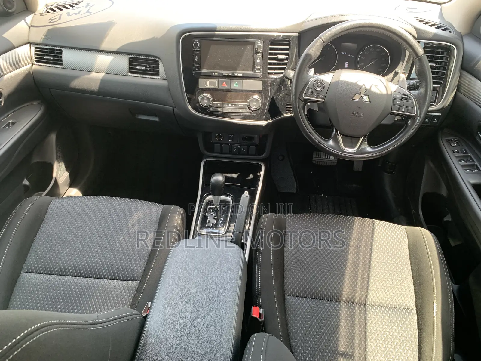 Mitsubishi Outlander ES FWD 2017 White