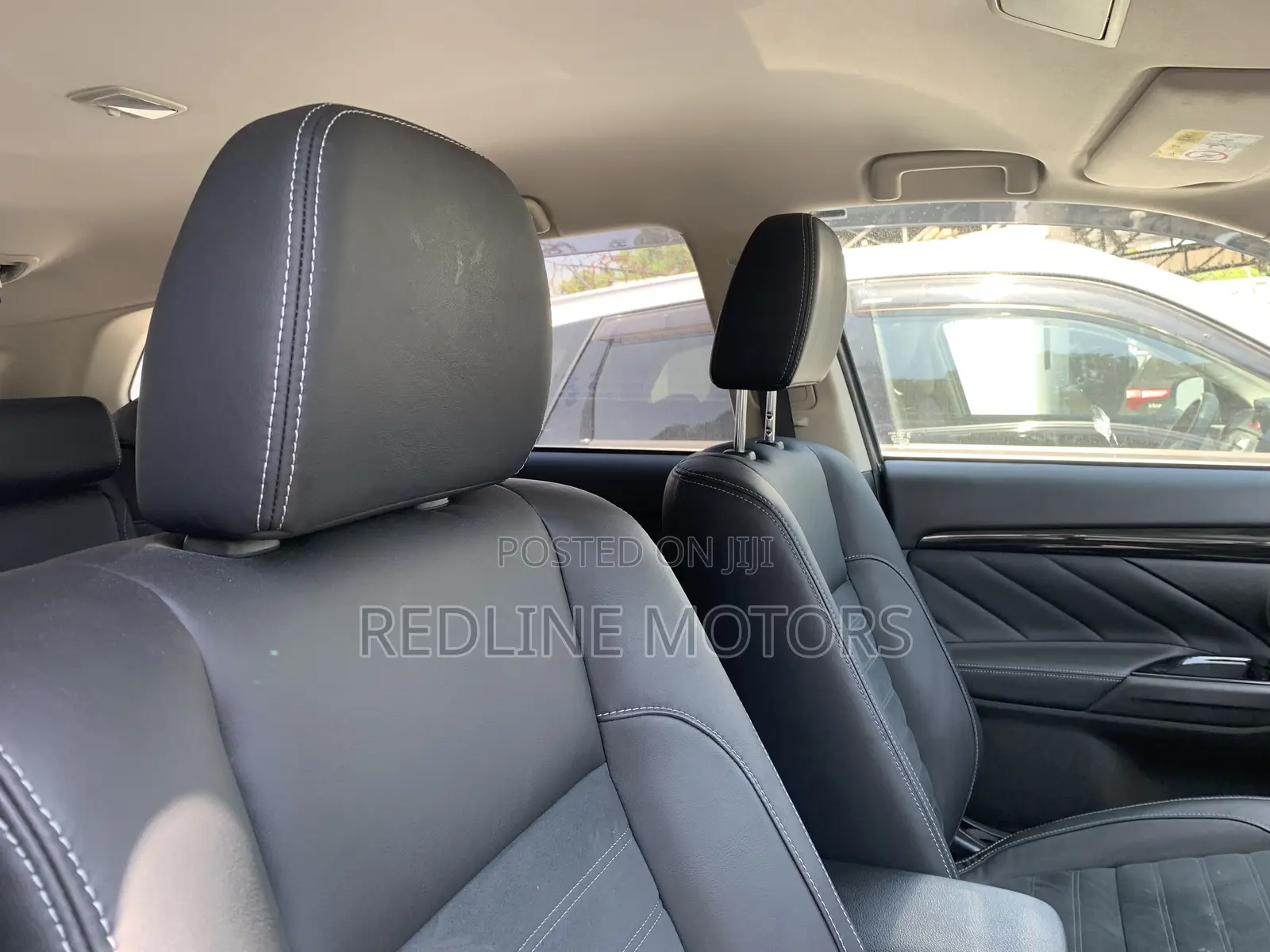 Mitsubishi Outlander 2.4 PHEV AWD 2017 Silver