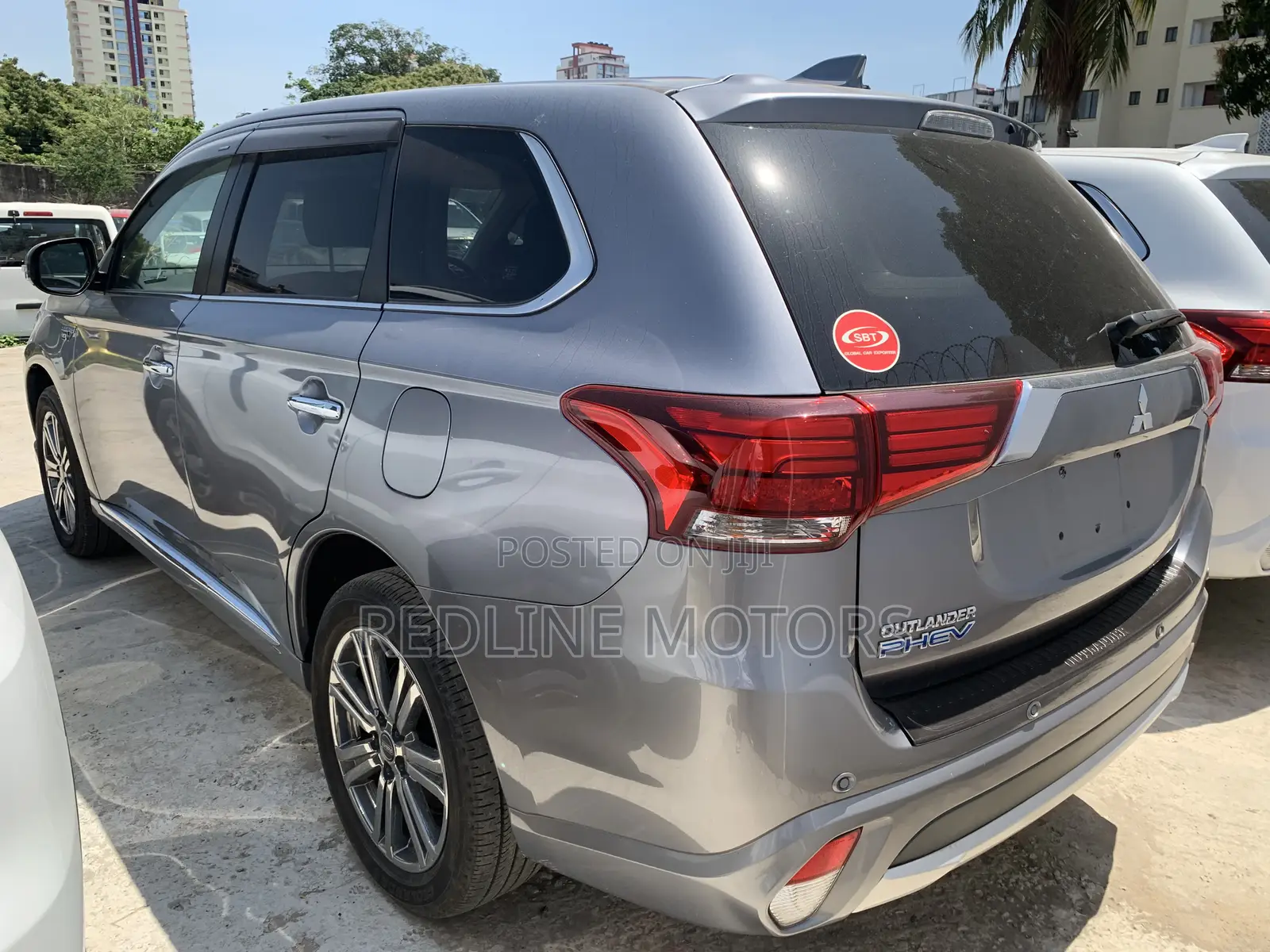 Mitsubishi Outlander 2.4 PHEV AWD 2017 Silver