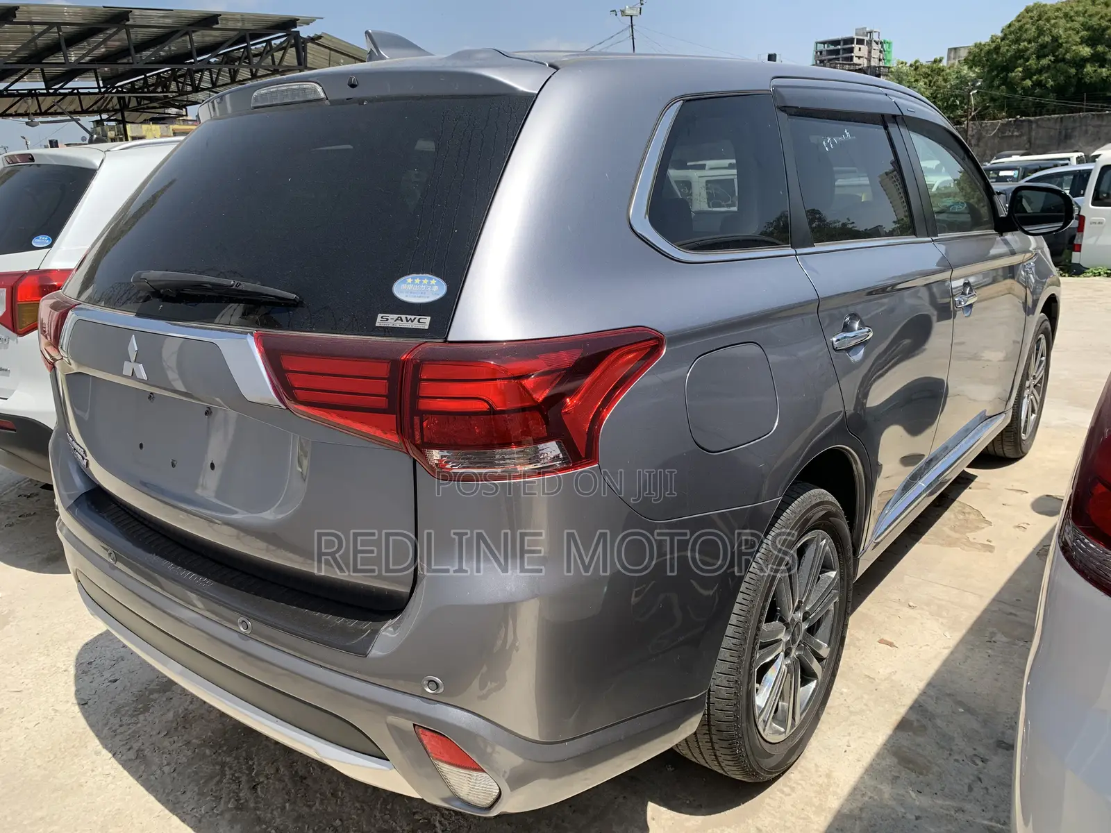 Mitsubishi Outlander 2.4 PHEV AWD 2017 Silver