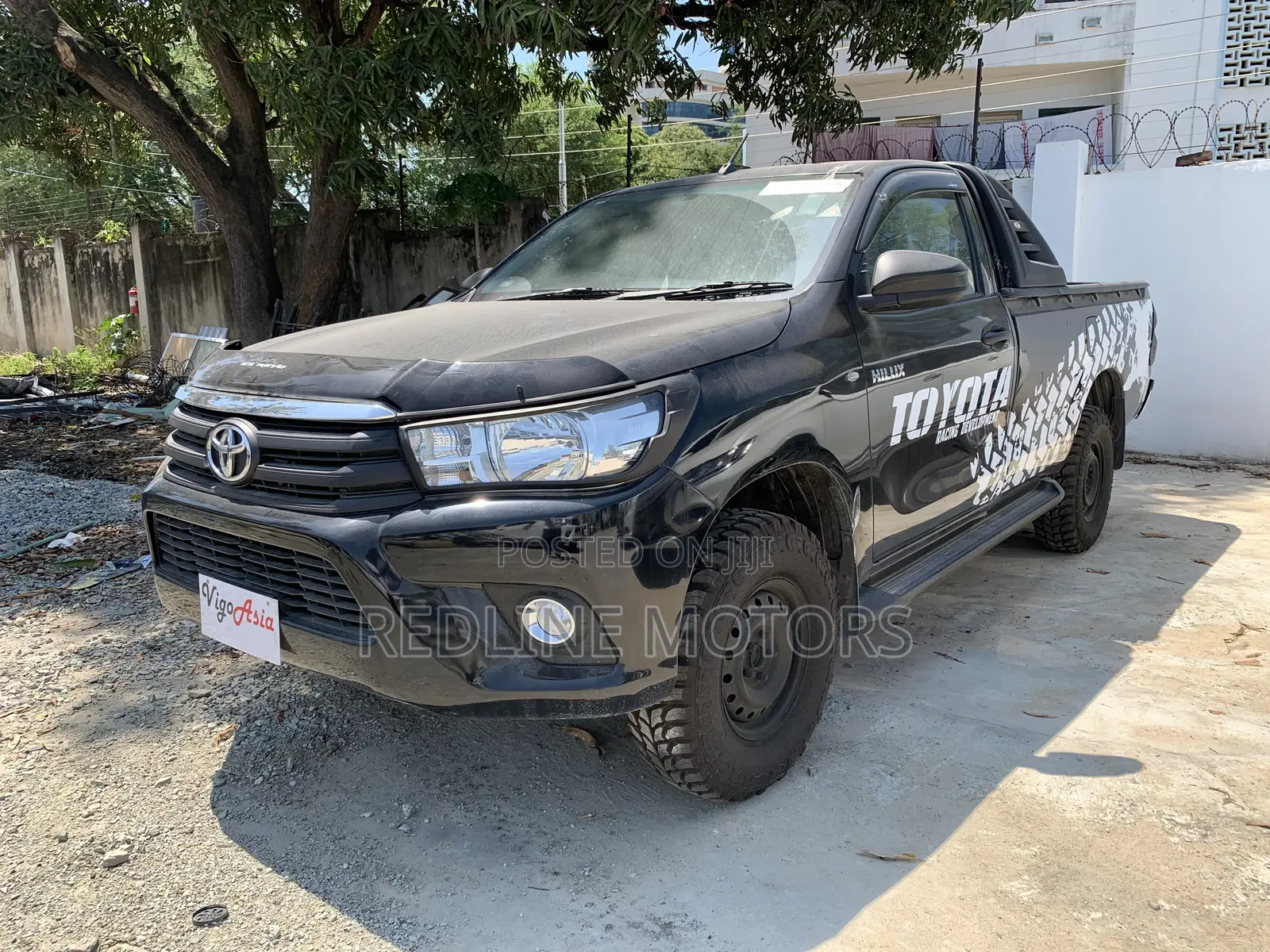 Toyota Hilux 2017 Black
