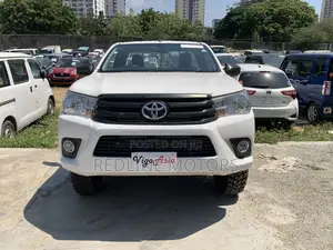 Toyota Hilux 2017 Off white