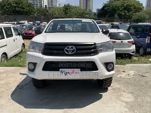 Toyota Hilux 2017 Off white