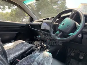 Toyota Hilux 2017 Off white
