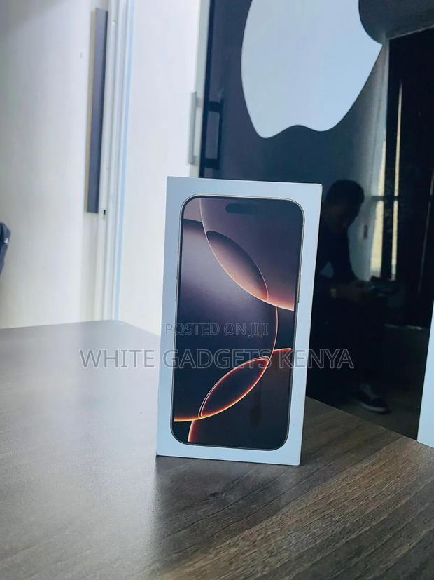 New Apple iPhone 16 Pro Max 256 GB - main view