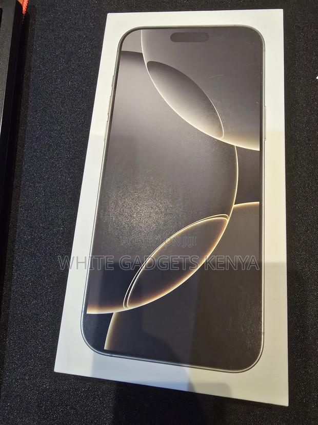 New Apple iPhone 16 Pro Max 256 GB - thumbnail 2