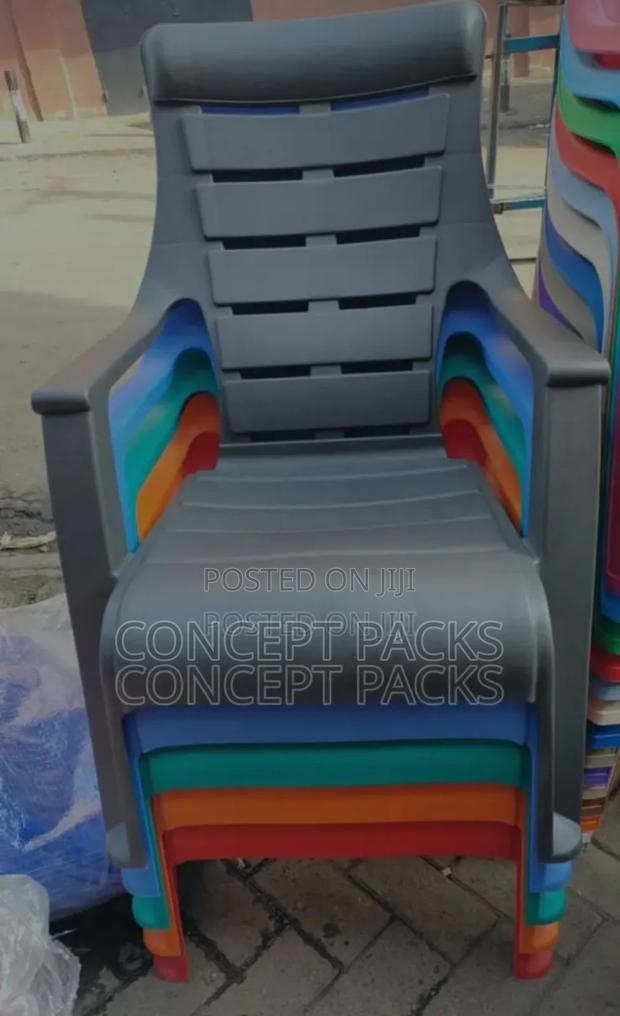 Kifaru Relaxo Modern Chair. - main view