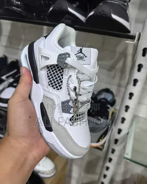 Kids Jordan 4