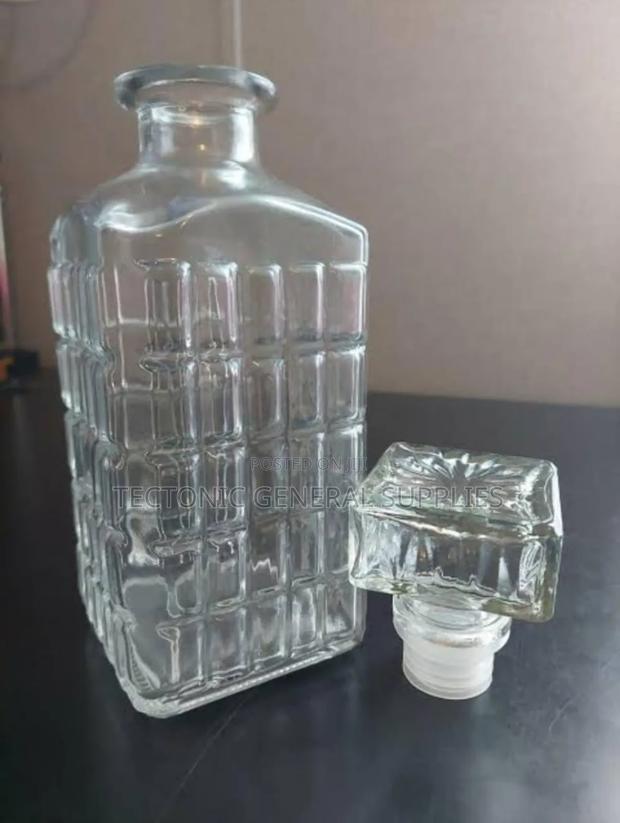 1L Whisky Decanter/Wine Cork - thumbnail 4