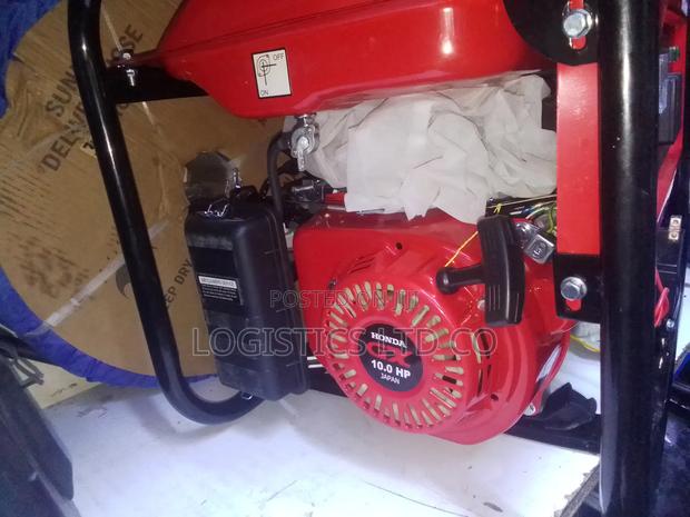 Honda 5500w Petrol Generator - thumbnail 2