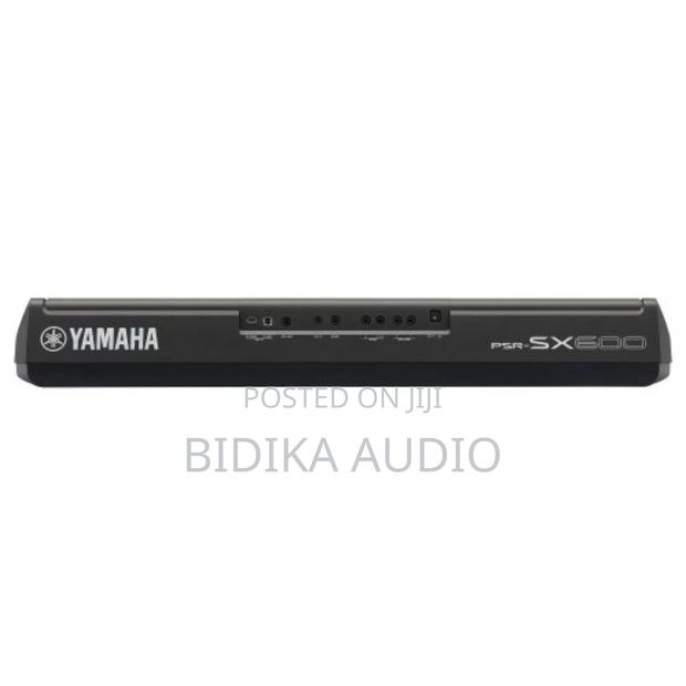 Yamaha PSR-Sx600 61-Key Arranger Workstation Keyboard - thumbnail 2